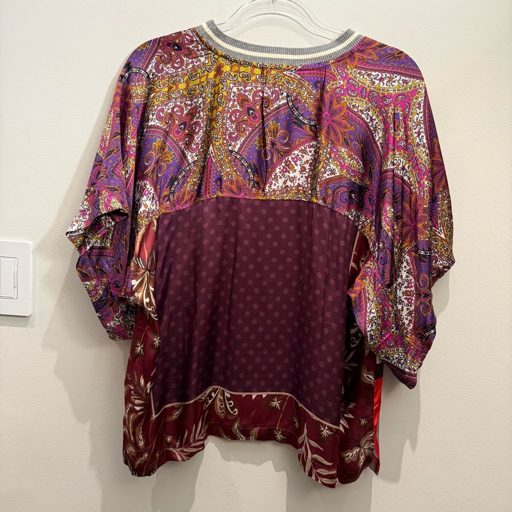 TINY Multicolor Zigzag Women's Top Paisley Sleeve Size L - Picture 2 of 6